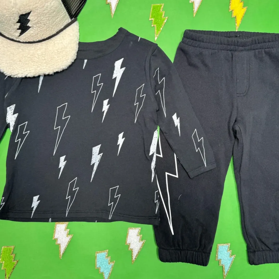 ALL OVER BOLTS LONG SLEEVE TSHIRT