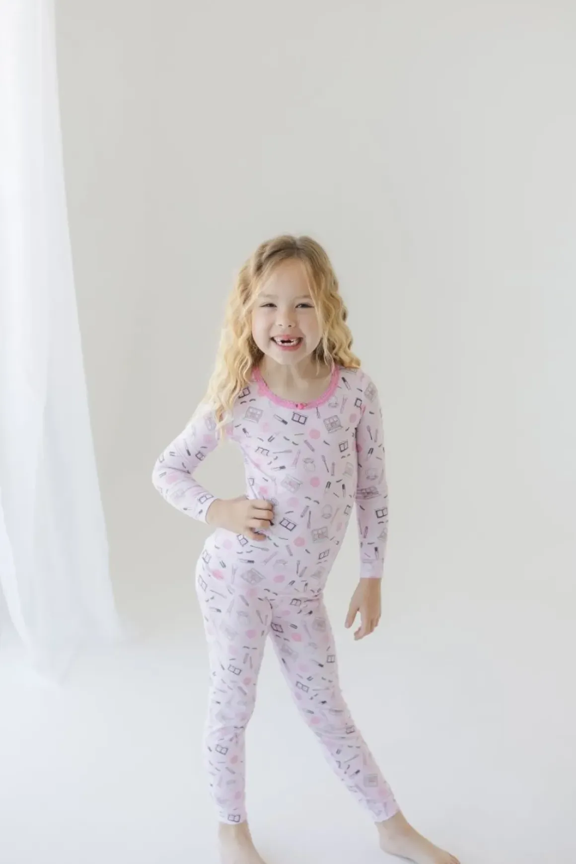 MAKEUP LONG SLEEVE PJS