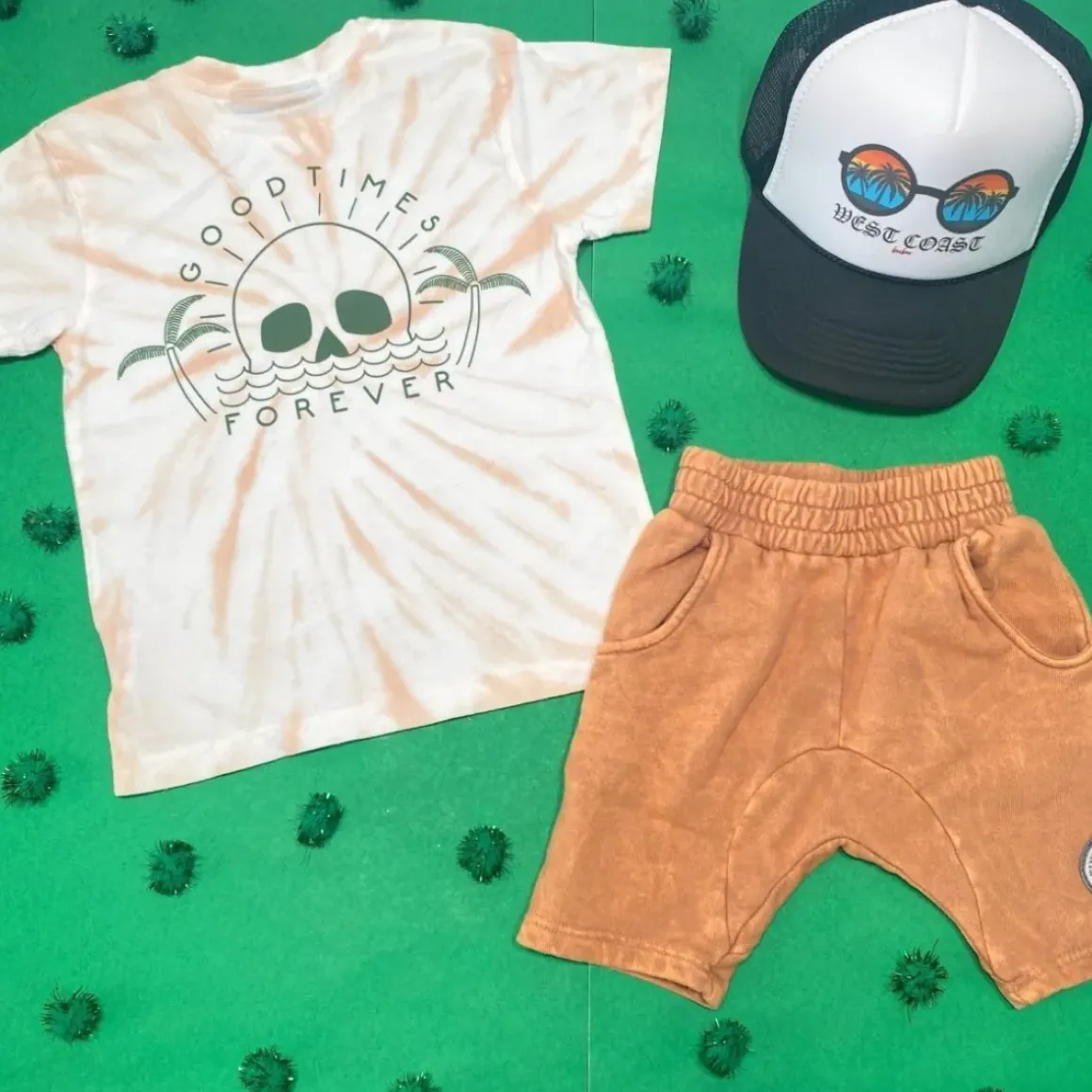 SEDONA SOLID SHORTS