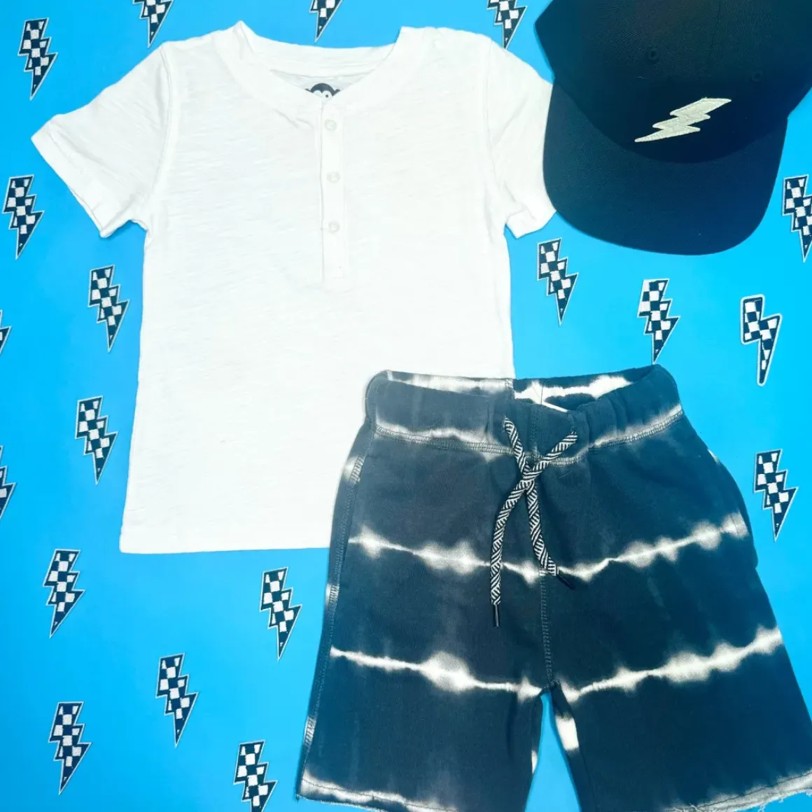 TIE DYE STRIPE CAMP SHORTS